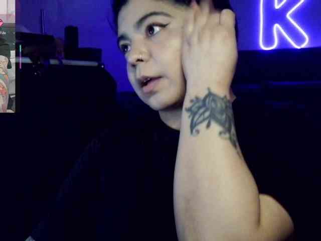 Kimmiakiss22 Live Webcam on BongaCams