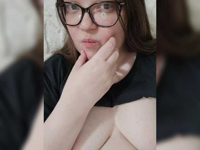 Misssexyberry's BongaCams show and profile