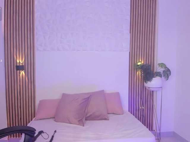 valeria-acost's BongaCams show and profile