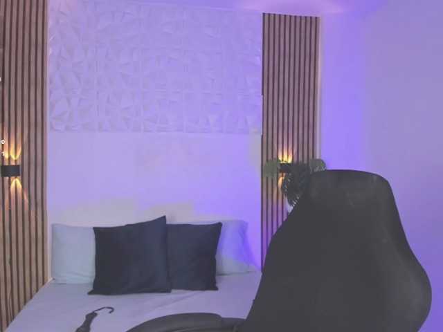 valeria-acost's BongaCams show and profile