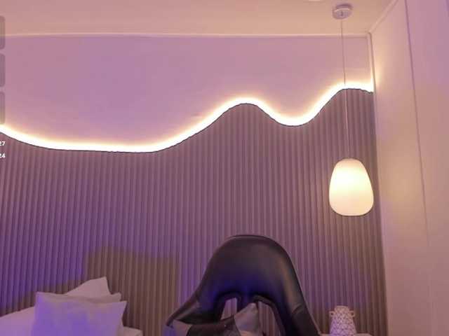 valeria-acost's BongaCams show and profile