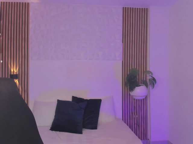 valeria-acost's BongaCams show and profile