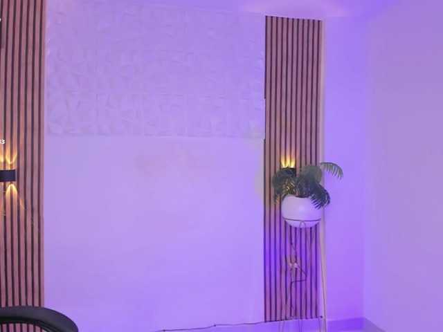 valeria-acost's BongaCams show and profile