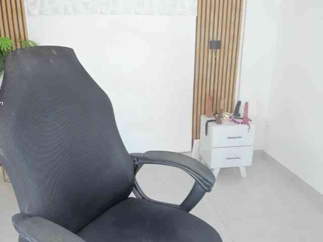 valeria-acost valeria-acost