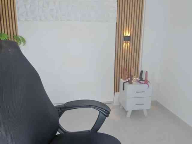 valeria-acost valeria-acost