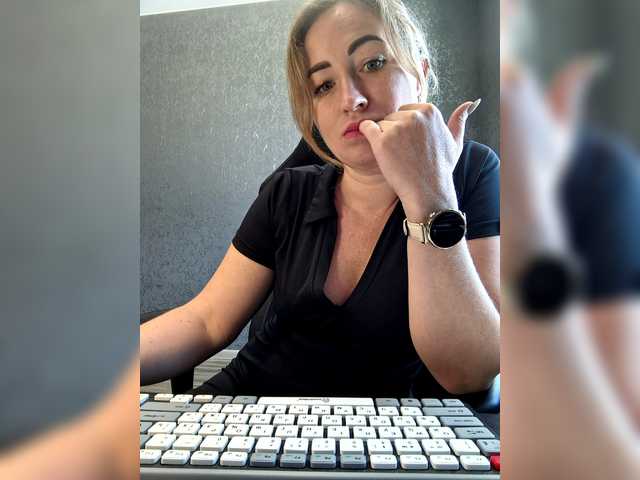 BongaCams goddesssssss is Freechat goddesssssss — @total - countdown: @sofar collected, @remain left before I'm at work now.