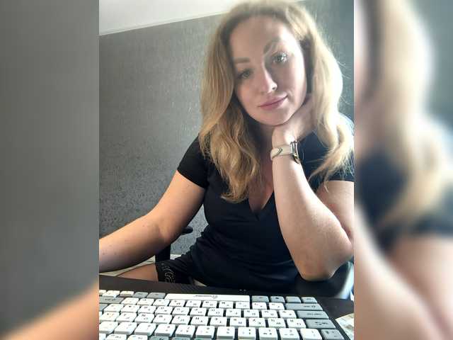 goddesssssss — @total - countdown: @sofar collected, @remain left before I'm at work now. 