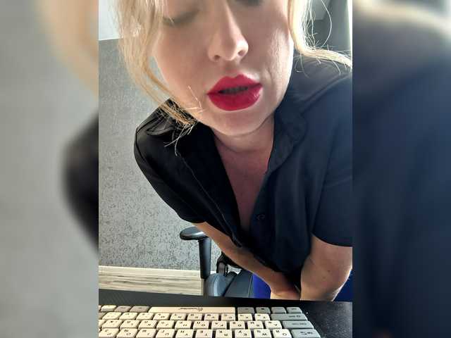 goddesssssss's BongaCams show and profile