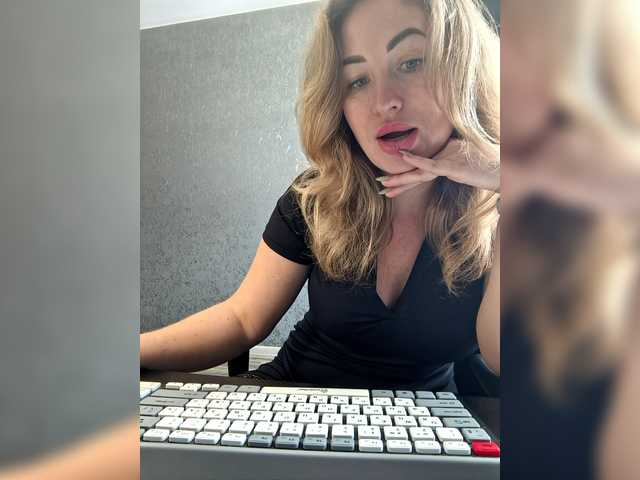 goddesssssss's BongaCams show and profile