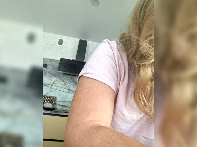 goddesssssss — @total - countdown: @sofar collected, @remain left before I'm at work now. 