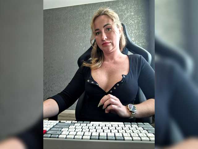 goddesssssss's BongaCams show and profile