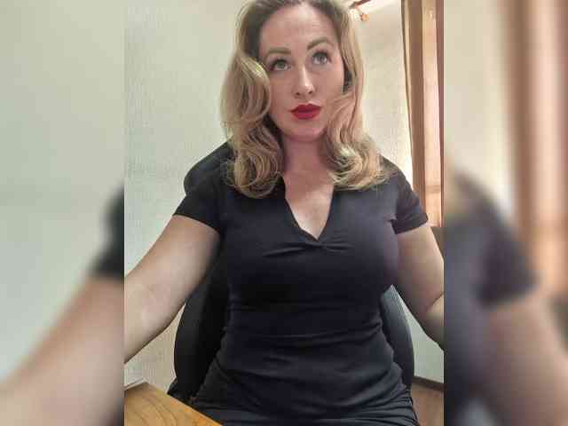 goddesssssss webcam