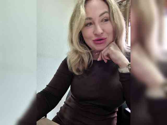 goddesssssss webcam