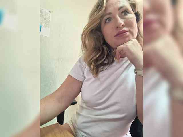 goddesssssss webcam