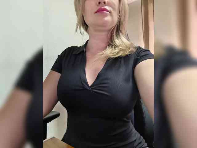 goddesssssss webcam