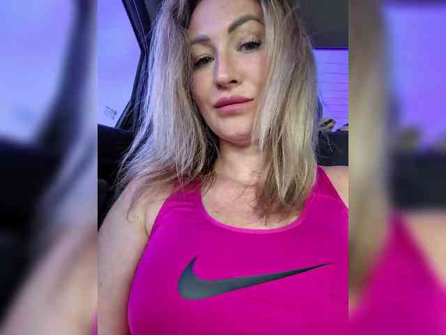 goddesssssss webcam