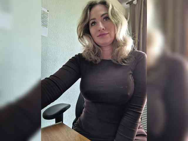goddesssssss webcam