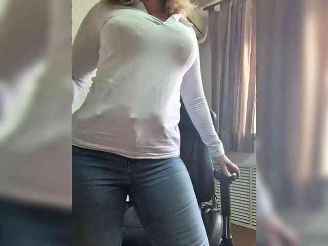 goddesssssss webcam