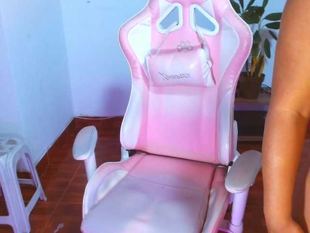 Greicy-lopez's BongaCams show and profile