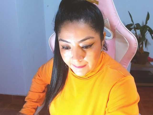 Greicy-lopez's BongaCams show and profile