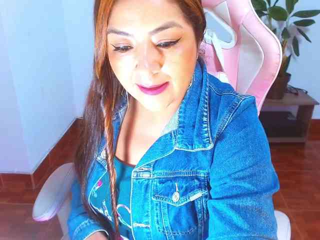 Greicy-lopez Live Webcam on BongaCams