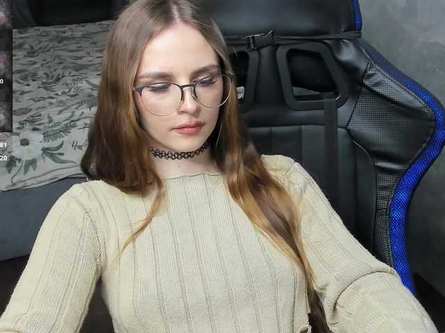 MCfly-1's BongaCams show and profile