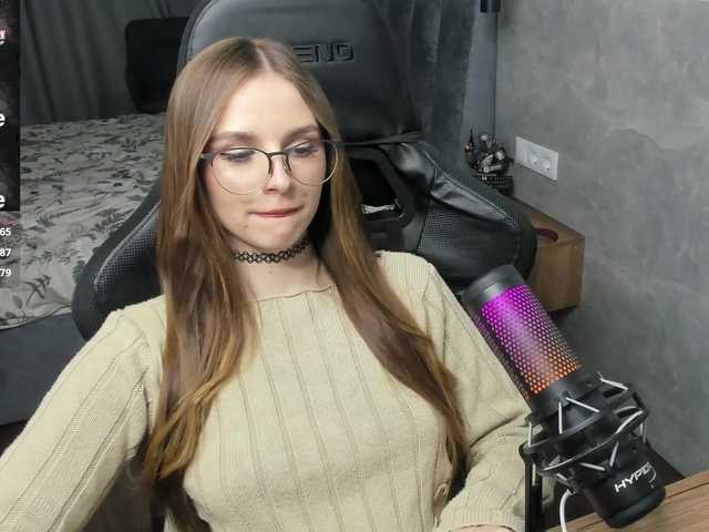 MCfly-1's BongaCams show and profile