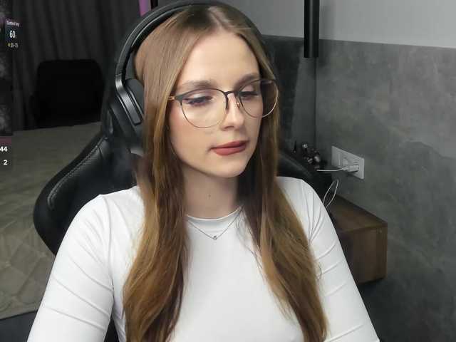 MCfly-1's BongaCams show and profile