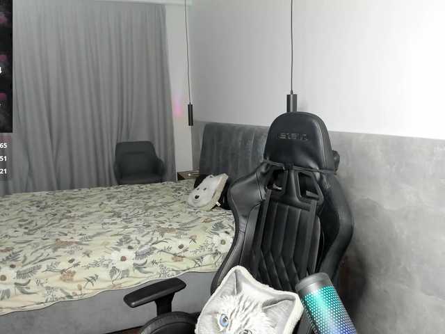 MCfly-1's BongaCams show and profile