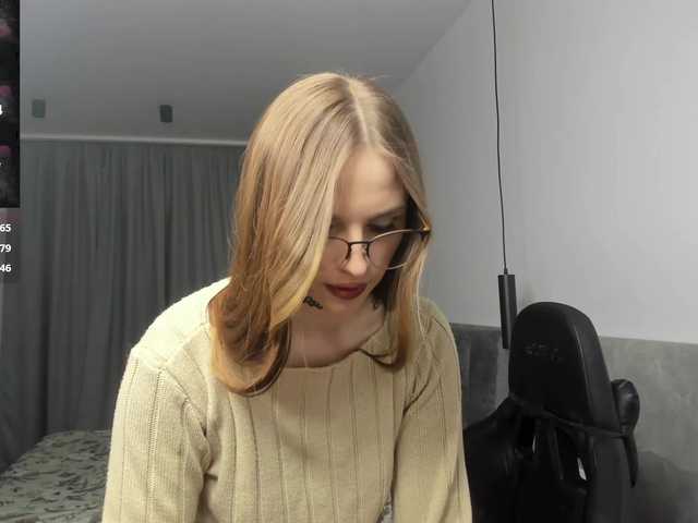 MCfly-1's BongaCams show and profile