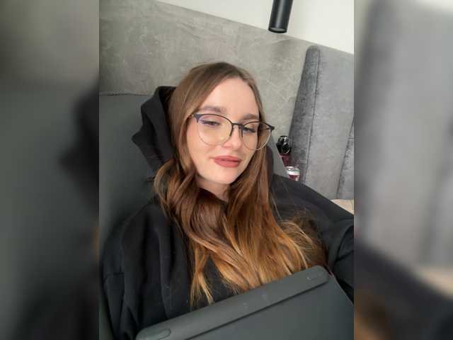 MCfly-1's BongaCams show and profile