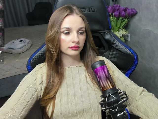 MCfly-1's BongaCams show and profile