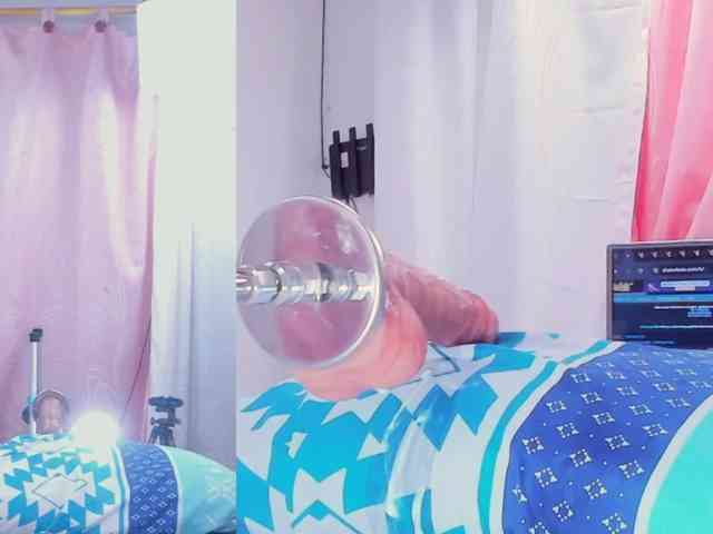 AleskaJames webcam
