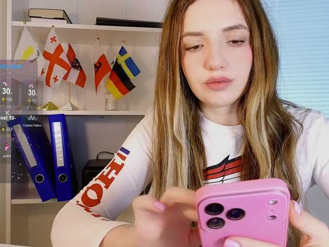 marykiskis's BongaCams show and profile