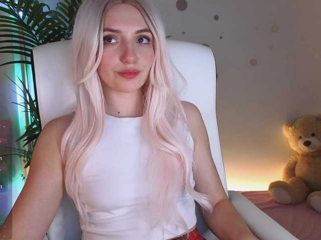 marykiskis's BongaCams show and profile