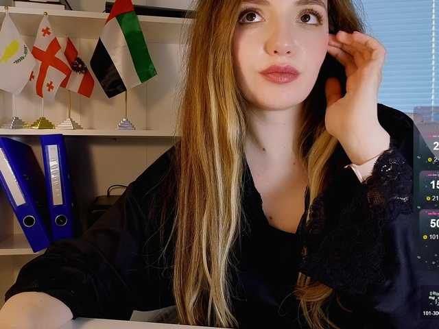 marykiskis's BongaCams show and profile