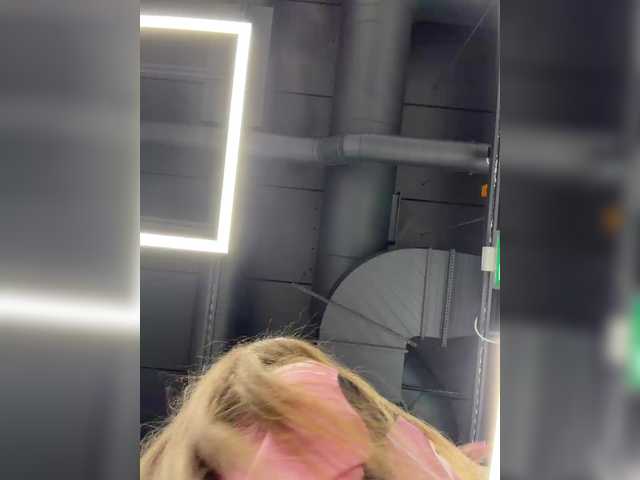 marykiskis's BongaCams show and profile