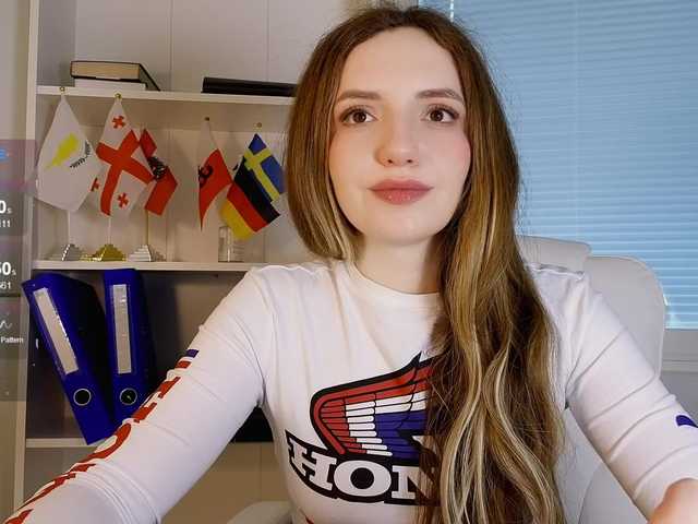 marykiskis's BongaCams profile