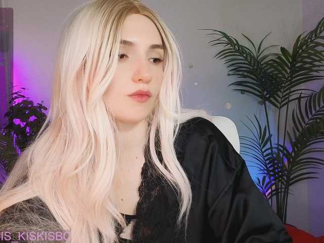 marykiskis's BongaCams show and profile