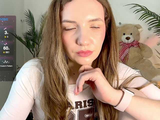 marykiskis's BongaCams show and profile