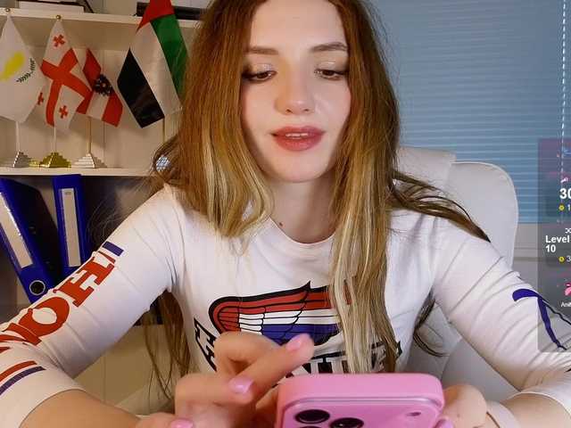 marykiskis's BongaCams show and profile