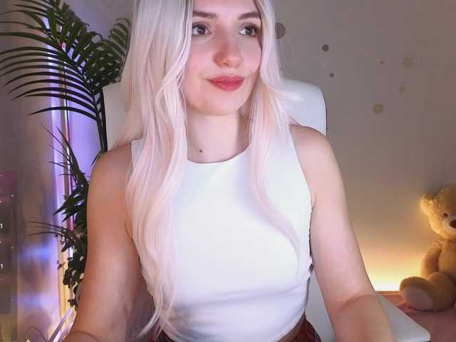 marykiskis's BongaCams show and profile