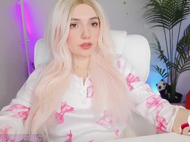 marykiskis's BongaCams show and profile