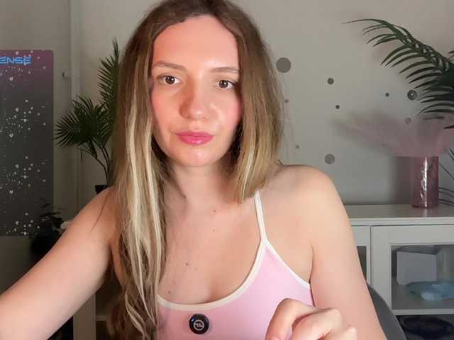 marykiskis's BongaCams show and profile