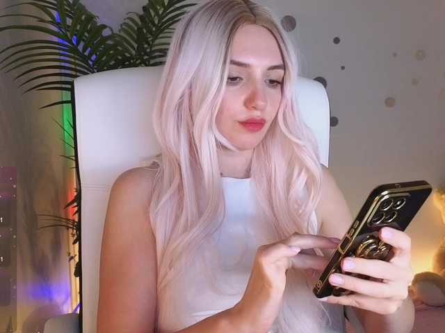 marykiskis's BongaCams show and profile