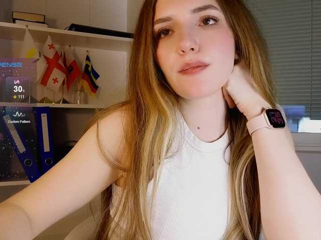 marykiskis's BongaCams show and profile