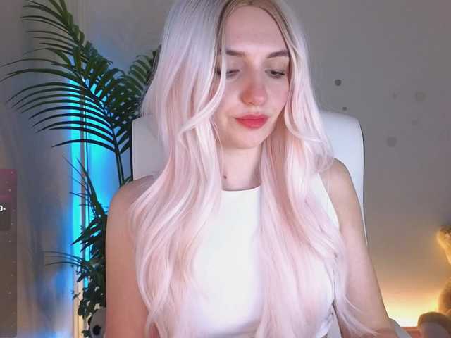 marykiskis's BongaCams show and profile