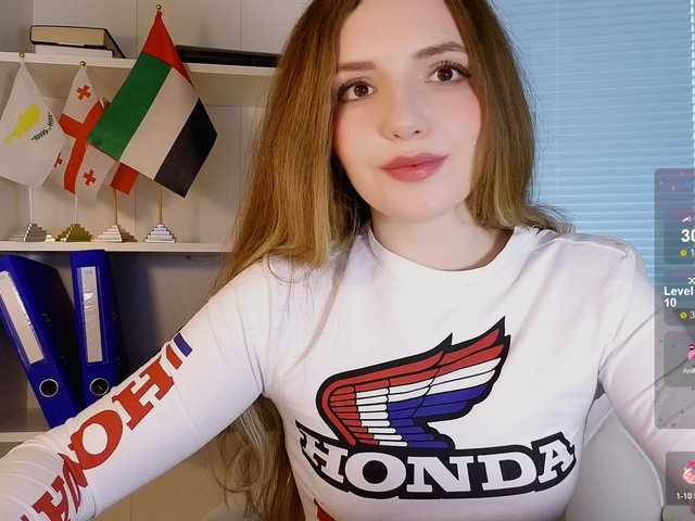 marykiskis's BongaCams show and profile