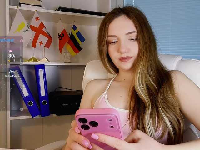 marykiskis's BongaCams show and profile