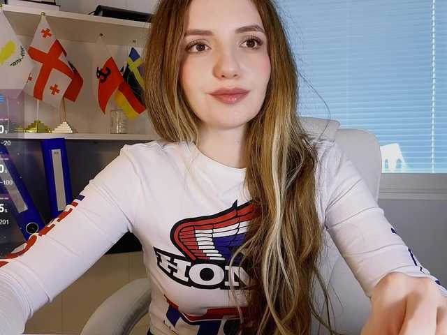 marykiskis's BongaCams profile